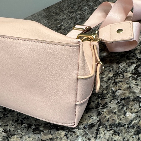 Madden NYC Pink Crossbody Bag with Chain Detail - Picture 7 of 13